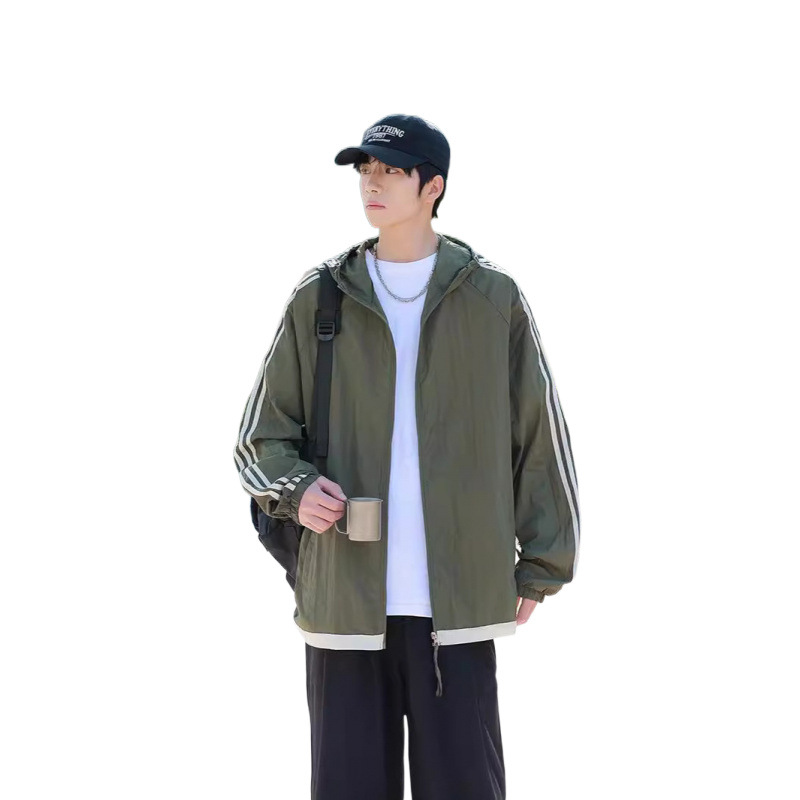 Fuente de fabricantes de seda de hielo chaqueta solar para hombres y mujeres de verano nuevo anti-UV de manga larga chaqueta con capuchón ligera