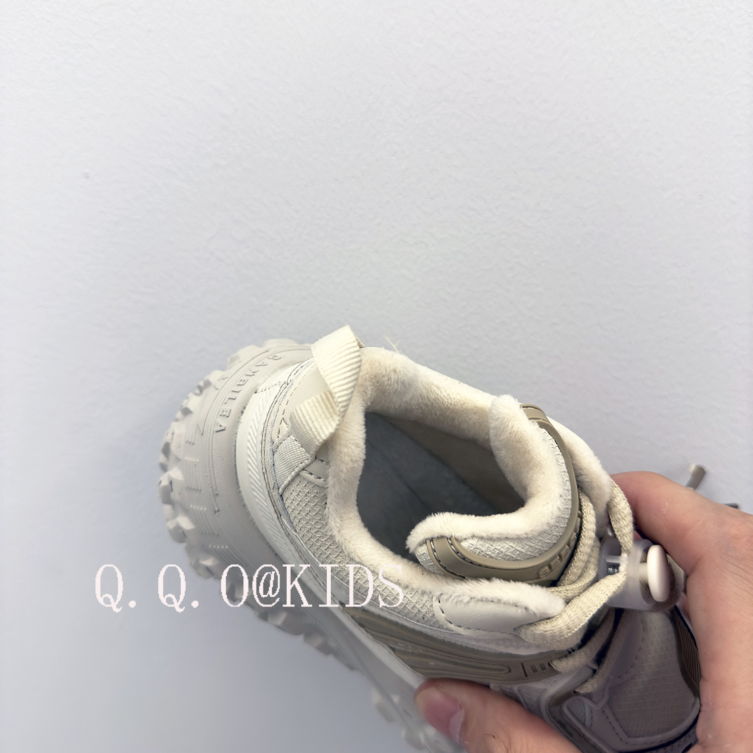 QQO Kinderschoenen 2023 Herfst Nieuwe Jongens Mode Tucker Tire Schoenen Antislip Sportschoenen Meisjes Papa schoenen_voghion.com