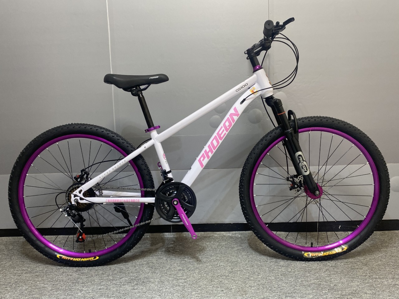 Gran cantidad de stock al por mayor 24 / 26 bicicletas de montaña de elefantes fabricantes de bicicletas de montaña