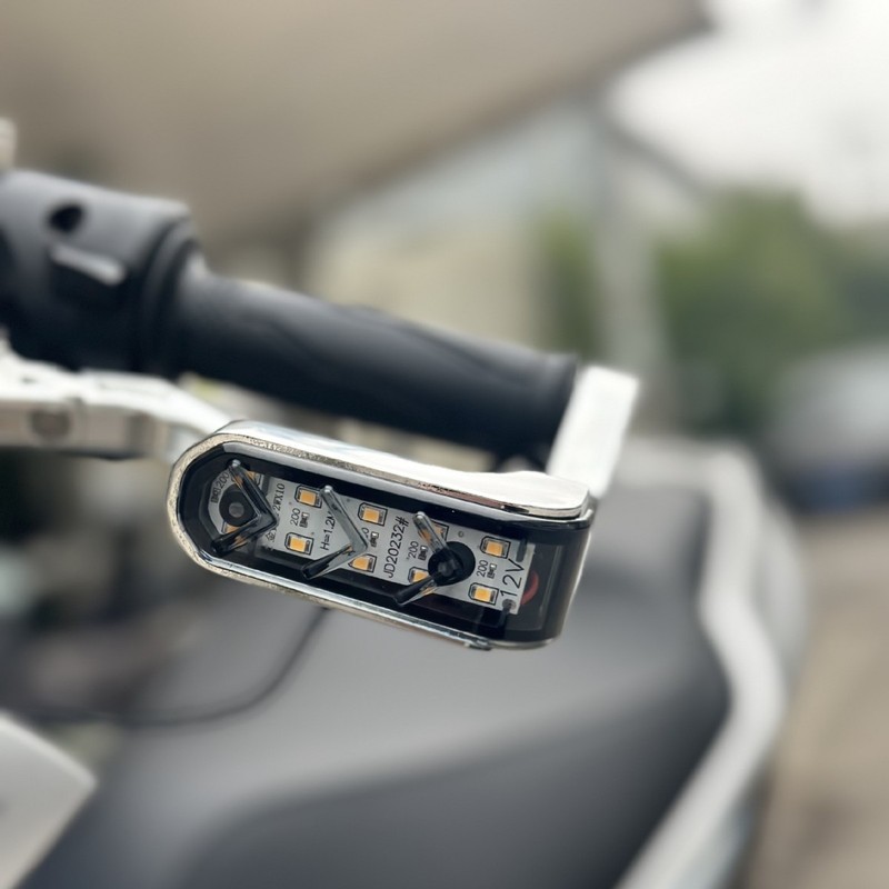 铝合金带LED灯摩托车牛角护弓 防护罩通用踏板摩托车街车跑车护手|undefined