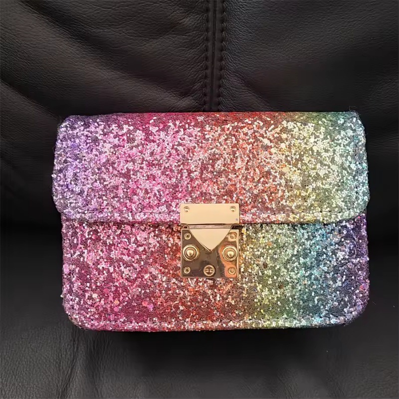2025 primavera y verano estilo caliente moda casual niños dulces bolsa de gelatina mini bolso de mensajero de un solo hombro variedad al por mayor