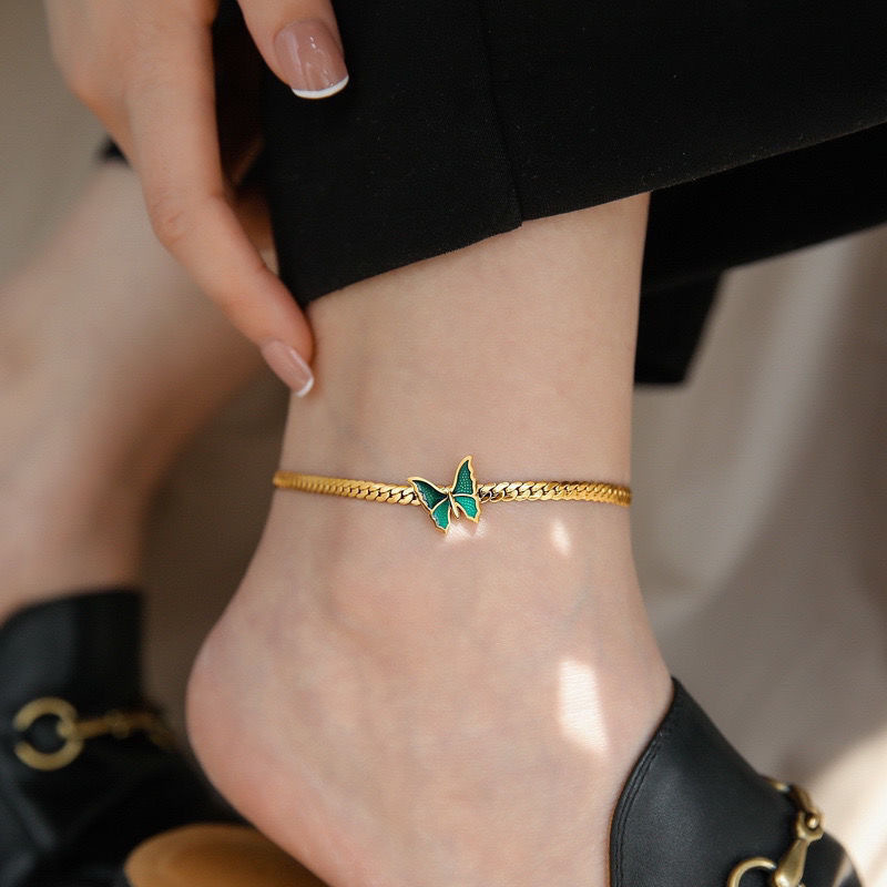 Moda lujosa mariposa personalidad de acero de titanio tobillar nicho diseño de cadena trenzada joyería mariposa verde collar fresco