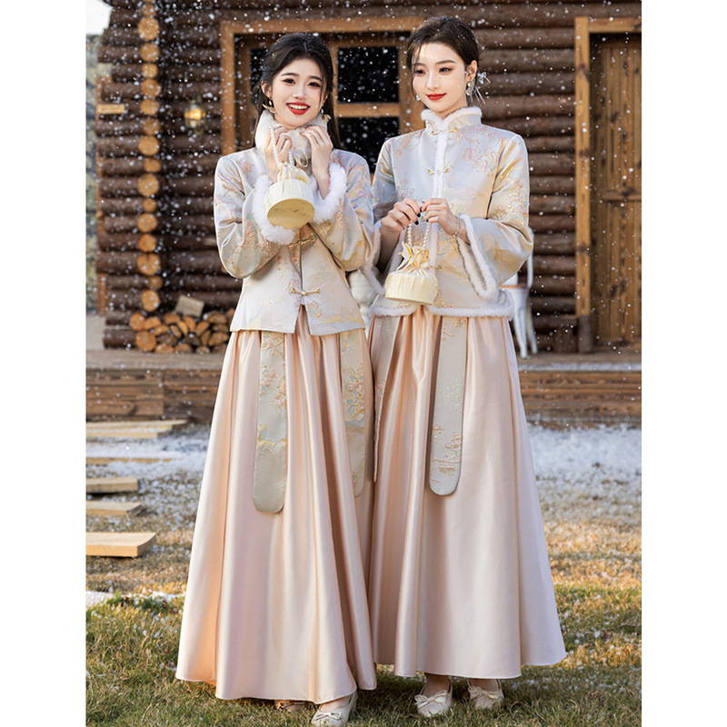 Bridesmaid Dress Winter 2026 New Long-Sleeved Sister Group Dress Skirt Petite Satin New Chinese Style Cheongsam Two-Piece Set Bridesmaid Dress Winter 2026 New Long-Sleeved Sister Group Dress Skirt Petite Satin New Chinese Style Cheongsam Two-Piece Set