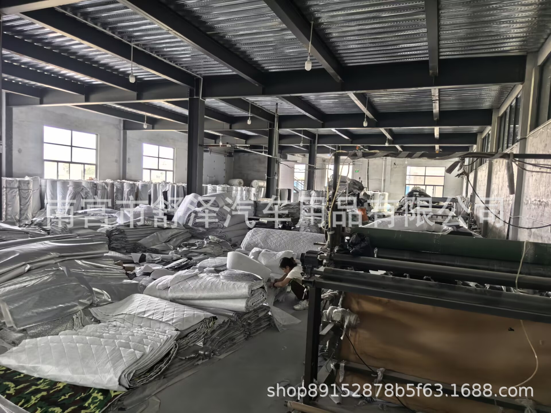 Manufacturers supply car clothing waterproof thickened camouflage Oxford cloth car clothing plus sunshade car cover PEVA thickened car cover