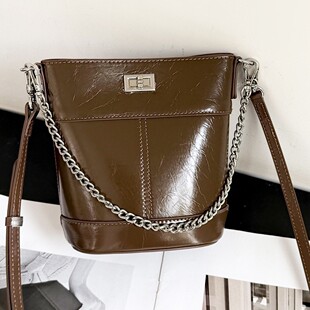 �^��ţƤ���Ѽy�͹�СˮͰ��Ů���¿�ٴ����eͨ�چμ�б���BAGS