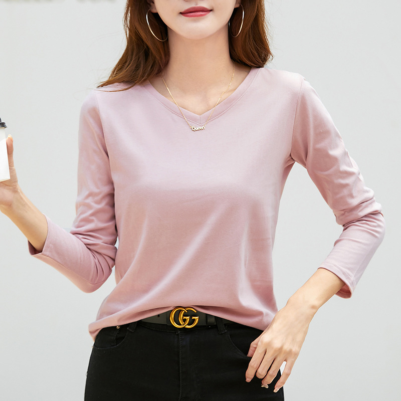 핑크 V 넥