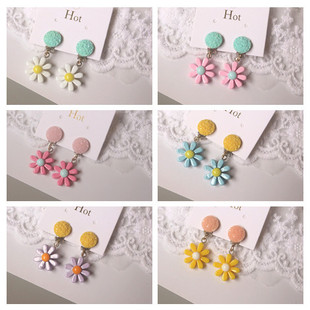 New Children's Fake Earrings Daisy Flower Cream Pendant Ear Clip Ear Drop Ear Drop Ear Holes Child Baby Girl Stud Ear Stud
