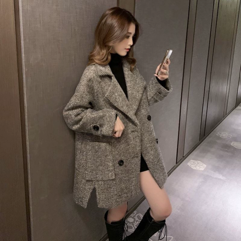 Новый свободный костюм в британском стиле, стеганое утолщенное шерстяное пальто с воротником, женское двубортное шерстяное пальто средней длины