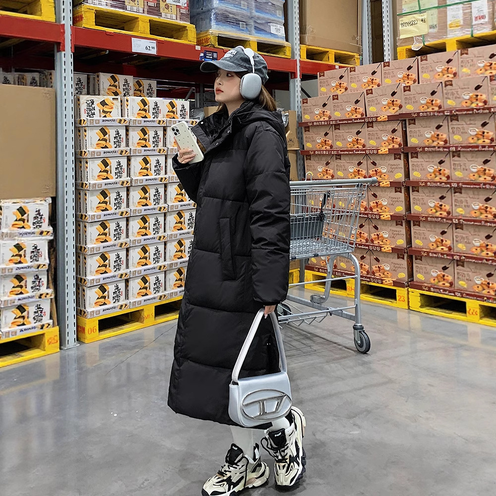 Ropa de algodón para mujeres de rodilla larga 2025 invierno nuevo engrosado chaqueta de algodón de estilo coreano chaqueta de algodón de estudiantes
