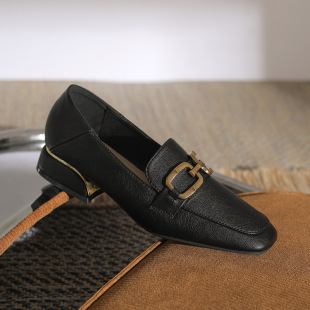 VC-11�ָ���ЬŮ��2023�¿�\�ڷ��^�ٴ����e���е͸���a��ЬŮ