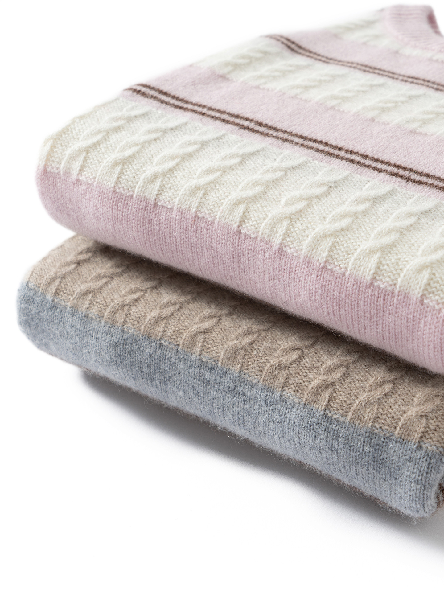 High-quality long-sleeved base layer top, round neck cable knit, selected knitted sweater for girls and boys, pullover style, cashmere color-blocked.
