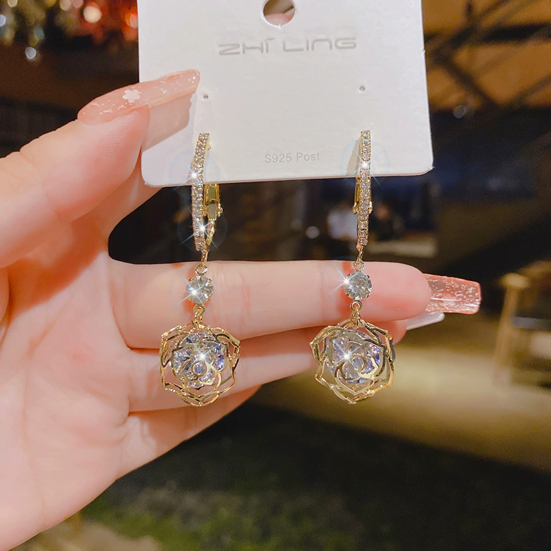 Серебряная игла, серьги, утончённые универсальные маленькие кристаллические серьги, образец серебра 925, корейский стиль, интернет-знаменитость