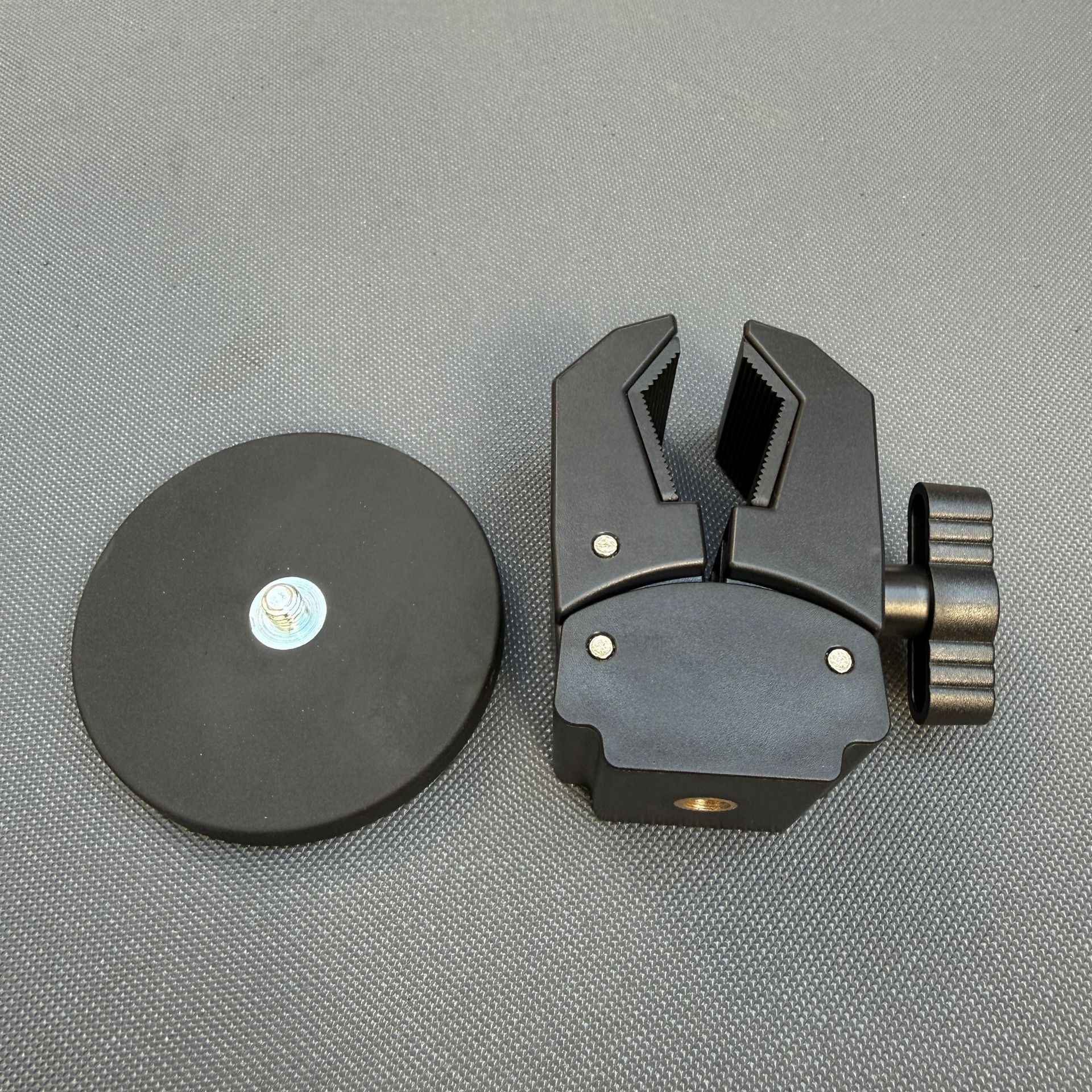 Powerful Magnet Outdoor Fixing Clip Large Clamp Industrial Flashlight Holder Strong Universal Pea Magnet