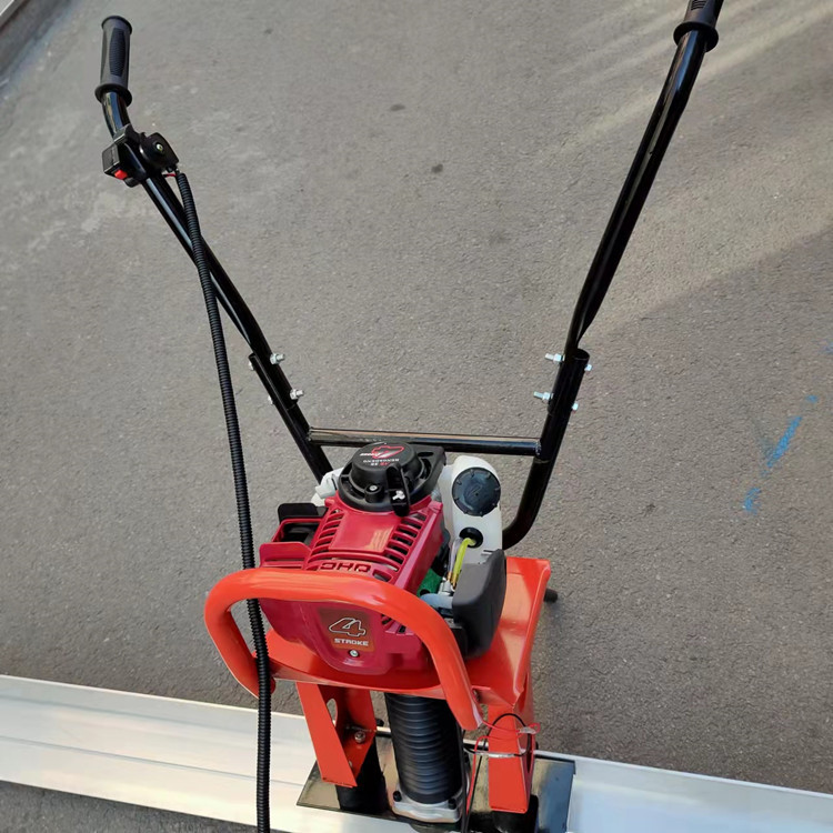 供应汽油机振动尺  电机振动尺  刮平尺 好用不贵节省人力