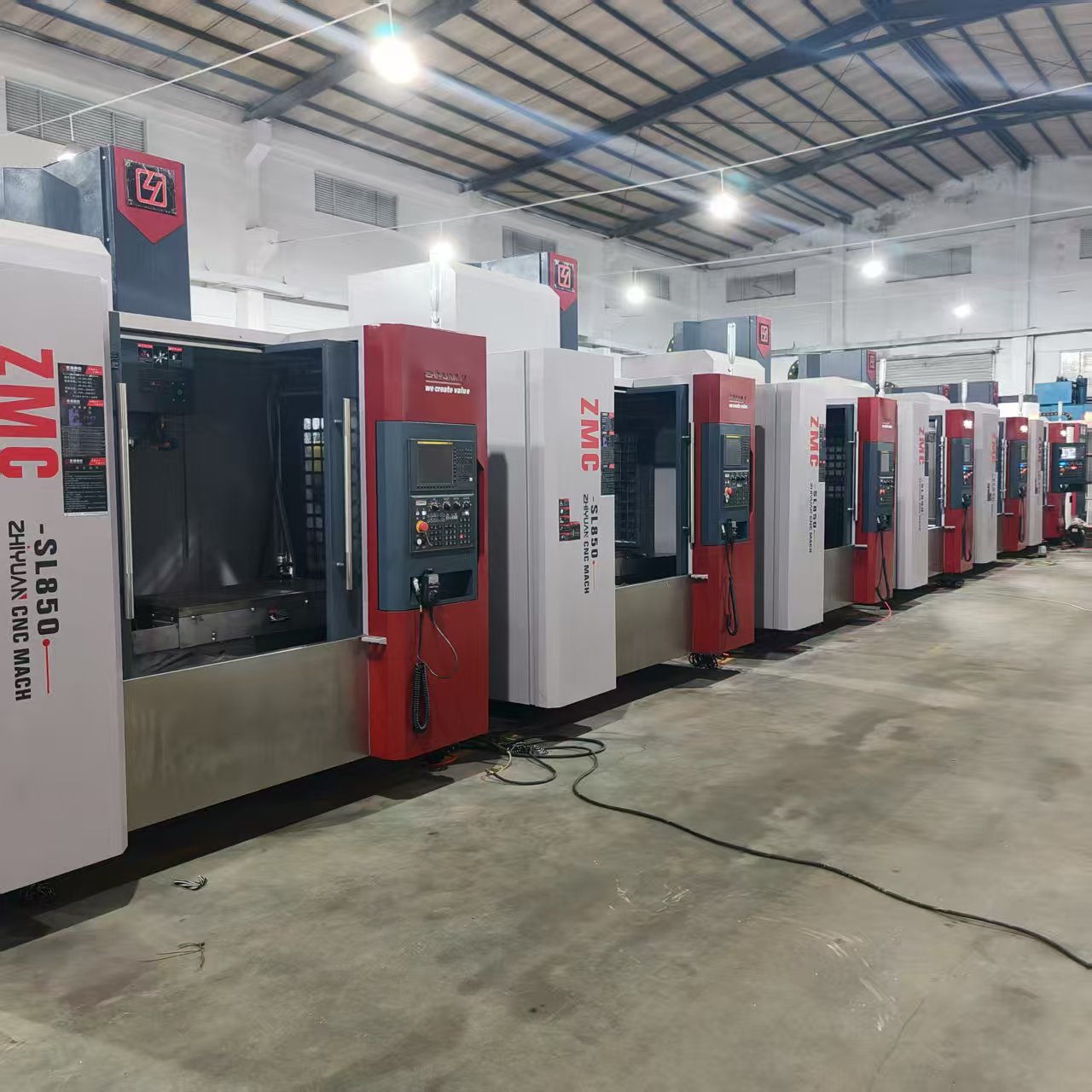 工厂处理一批志远850加工中心，批发价，没有中间商，数控机床