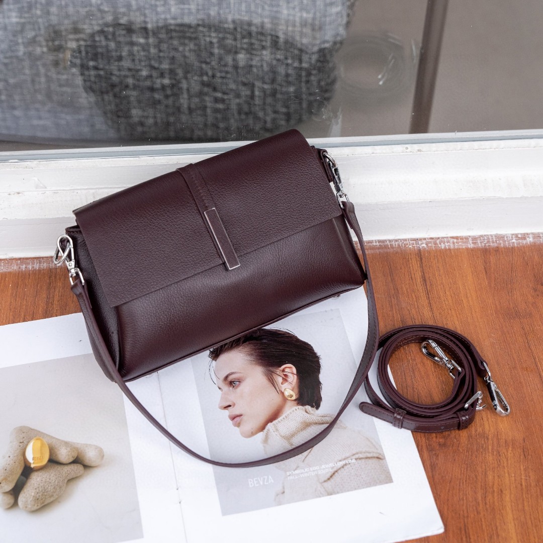 Top Grain Cowhide Leather Women's Shoulder Bag - Minimalist Flap Underarm Bag For Commuting And Shopping, Soft Genuine Leather - Thumbnail 8