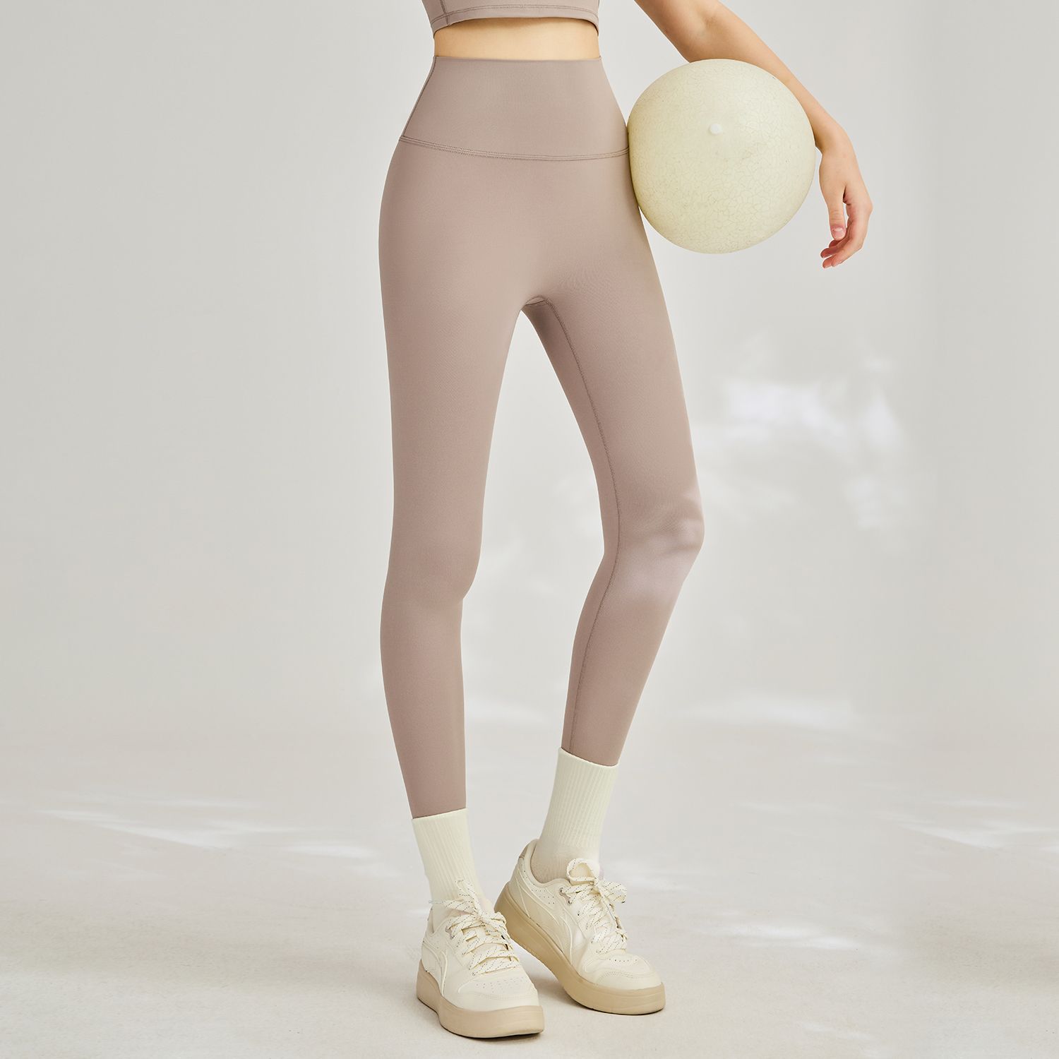 Nuevos pantalones de yoga melocotón de cintura alta con levantamiento de cadera sin línea de vergüenza Chaleco de fitness taza fija N66 traje de blusa deportiva image 6