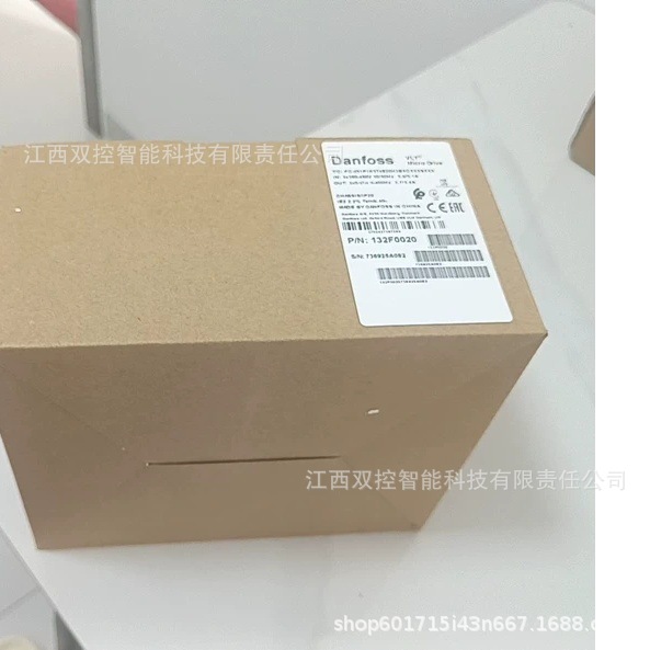 061B810266 061B8102 MBC8100 1431-1A02000丹佛斯温度开关