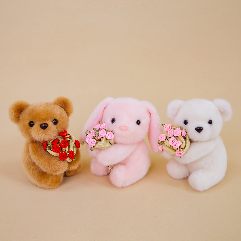 手捧玫瑰花小熊毛绒玩具可爱泰迪公仔玩偶情侣女生七夕情人节礼物