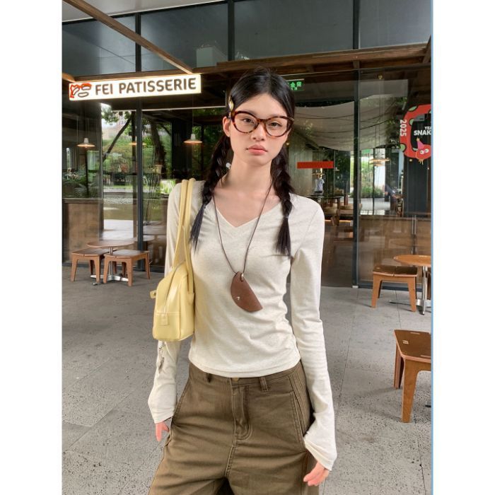 白色V领长袖t恤女秋季新款基础内搭修身打底衫百搭时尚上衣|undefined