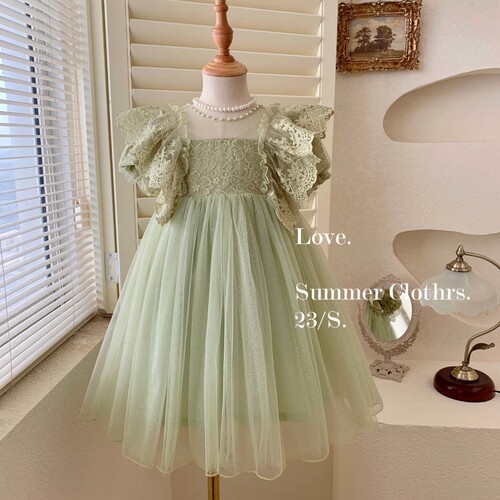 Little girl's summer dress with pearl lace fairy skirt. Baby girl's fashionable lace puff sleeves and puffy mesh princess dress.