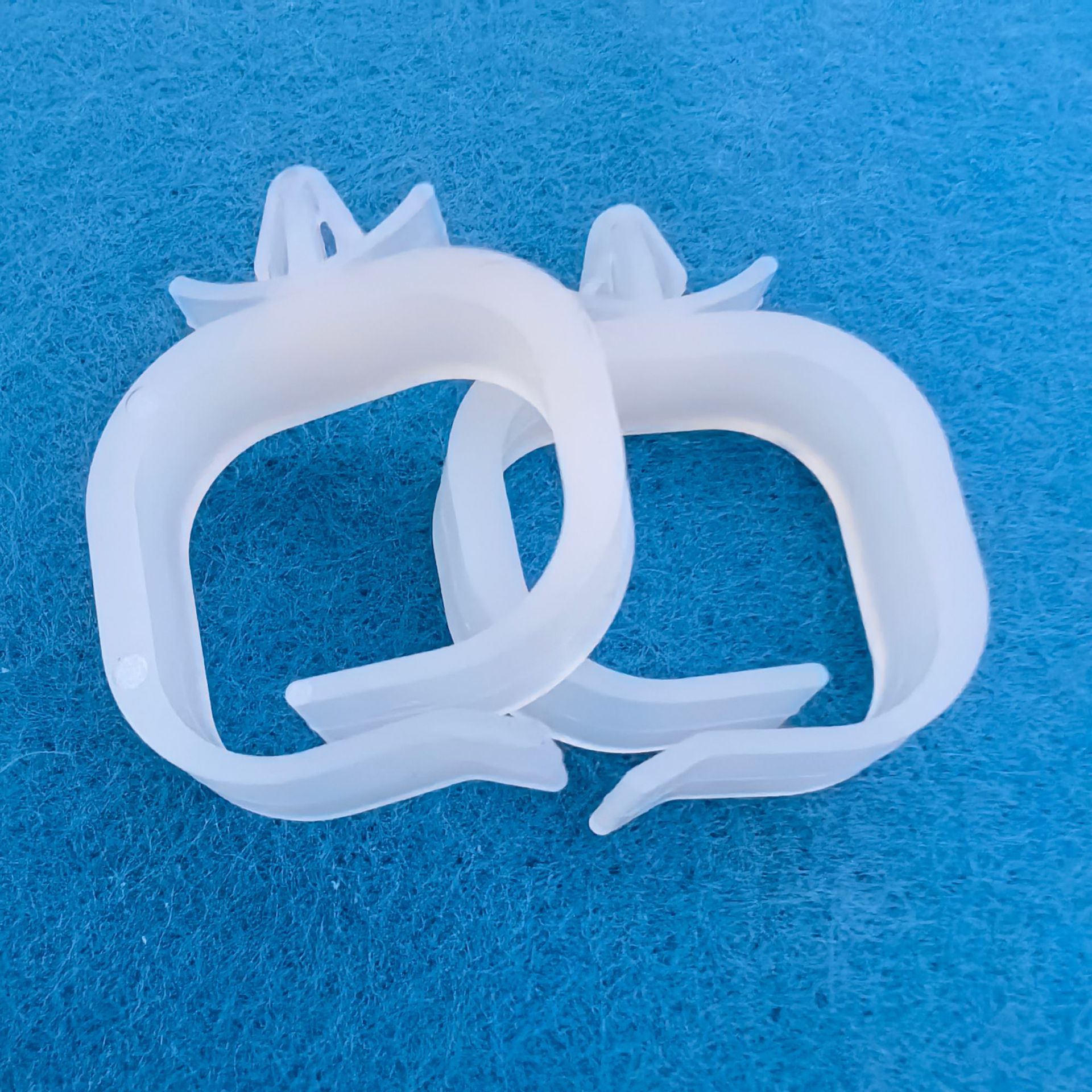 防火级尼龙光纤布线固定座GOFNS-13/16系列 布线卡座卡孔过线圆环