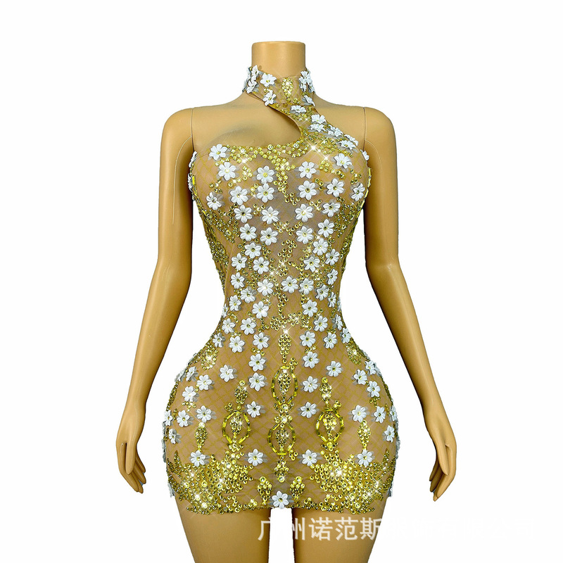 Pure Desire Playful Style Three-Dimensional White Flower Gold Diamond Halter Dress Short Skirt Celebrity Photo Cocktail Party Dress