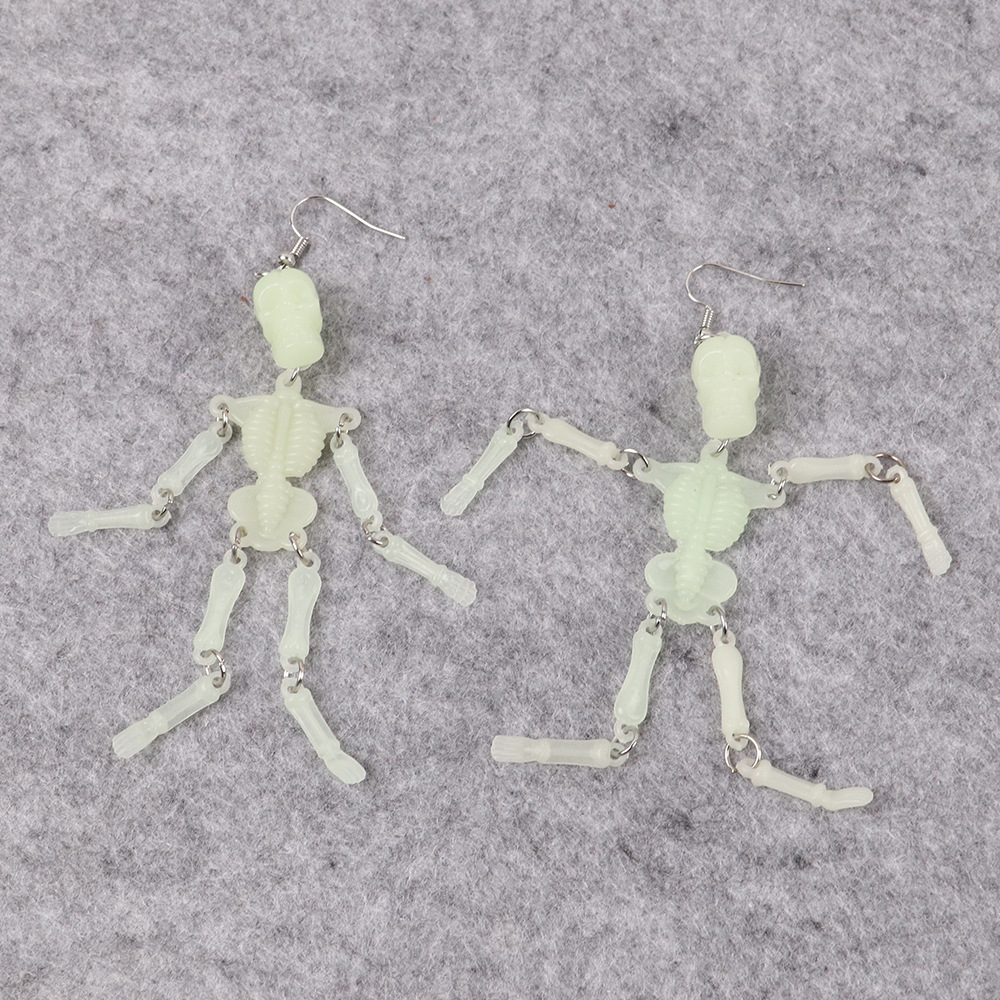 Skull Pattern 1 Pair Halloween Exaggerated Skull Resin Drop Earrings