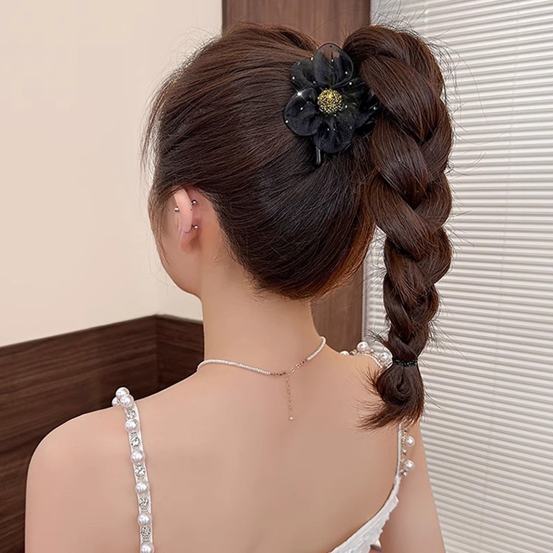 Flores de diamante de malla clip de agarre para mujeres 2025 nuevo temperamento de alto nivel detrás de la cabeza clip de cola de caballo clip de cabello tocado