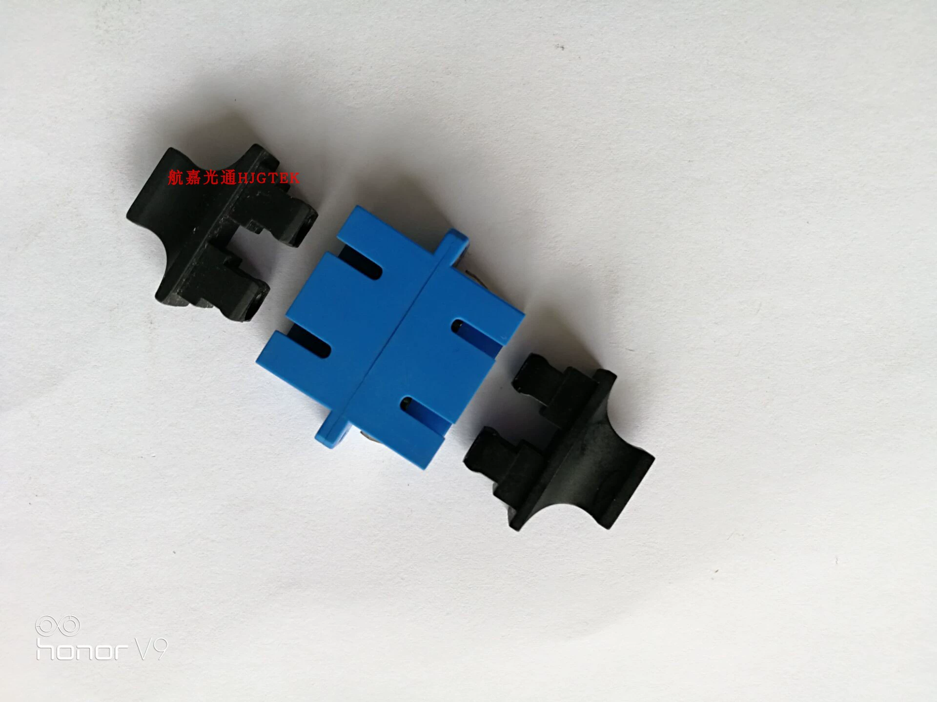 Пылезащитная крышка оптического модуля SC Пылезащитная крышка GBIC Пылезащитная крышка дуплексного фланца SC Двухъядерная оптоволоконная пылезащитная заглушка SC