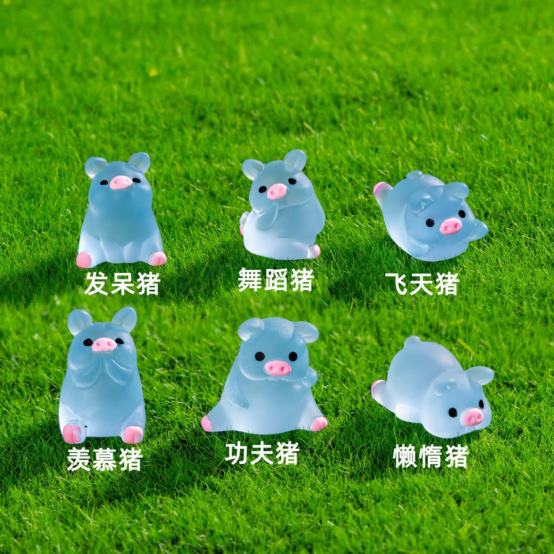 서리로 덥은 돼지 빛나는 파란색 혼합