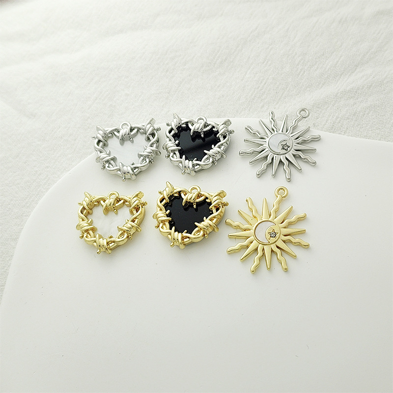 22g Weight Pendant Jewelry Making Type 10 PCS/Package 21.5mm*20mm 25mm*27.5mm Alloy Heart Shape Pendant