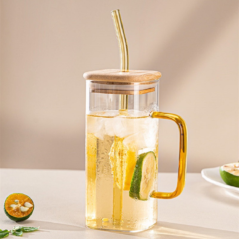 Borosilicato tapa de bambú taza de paja taza de vidrio hogar taza de agua cuadrada mango de color taza de agua fría taza de jugo taza de leche