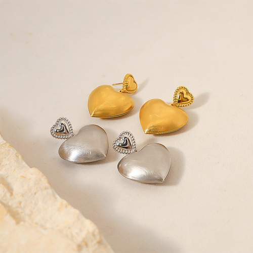 Hollow heart earrings for women, titanium steel, real gold plated, non-fading, European and American fashion, handmade brushed metal love earrings