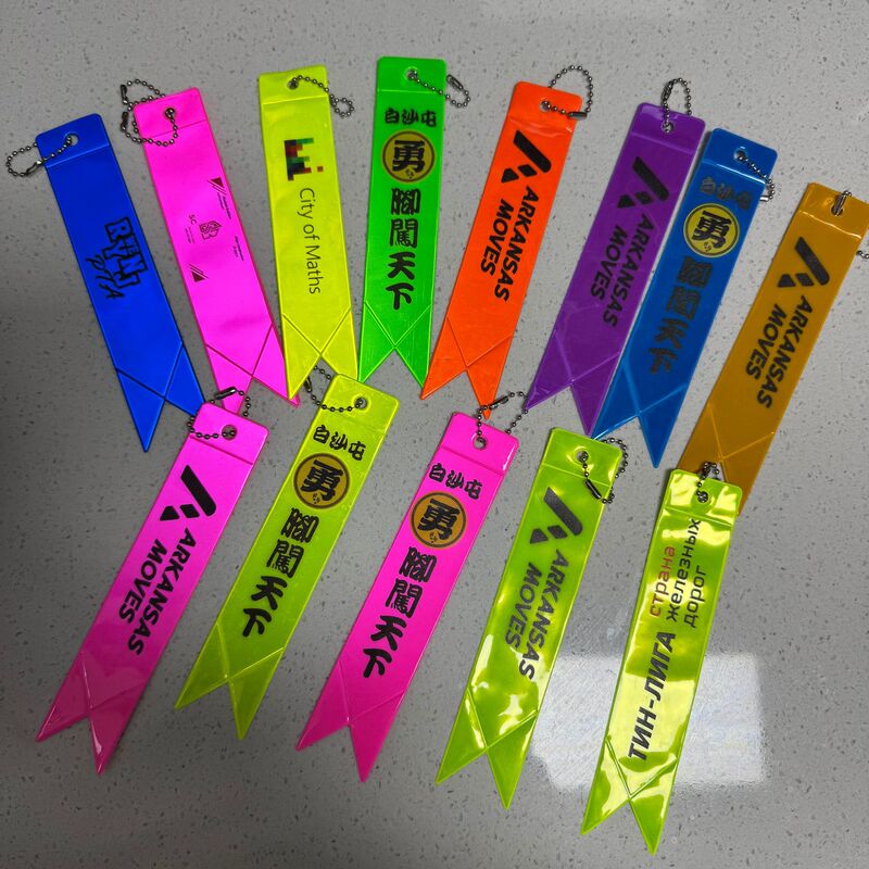 13 Colors Available for Custom Logo Reflective Pvc Keychains, Nighttime Hanging Ornaments, and Backpack Accessories