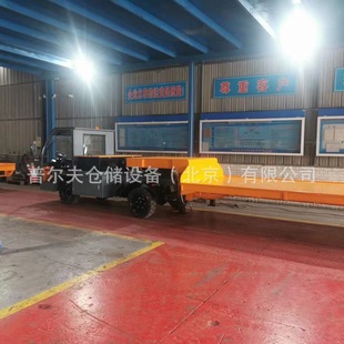 Semi-trailer electric tractor towing integrated tractor trailer tractor