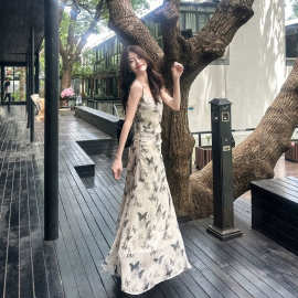 新中式水墨蝴蝶印花吊带连衣裙女气质感长款裙子2026夏季新款女裙
