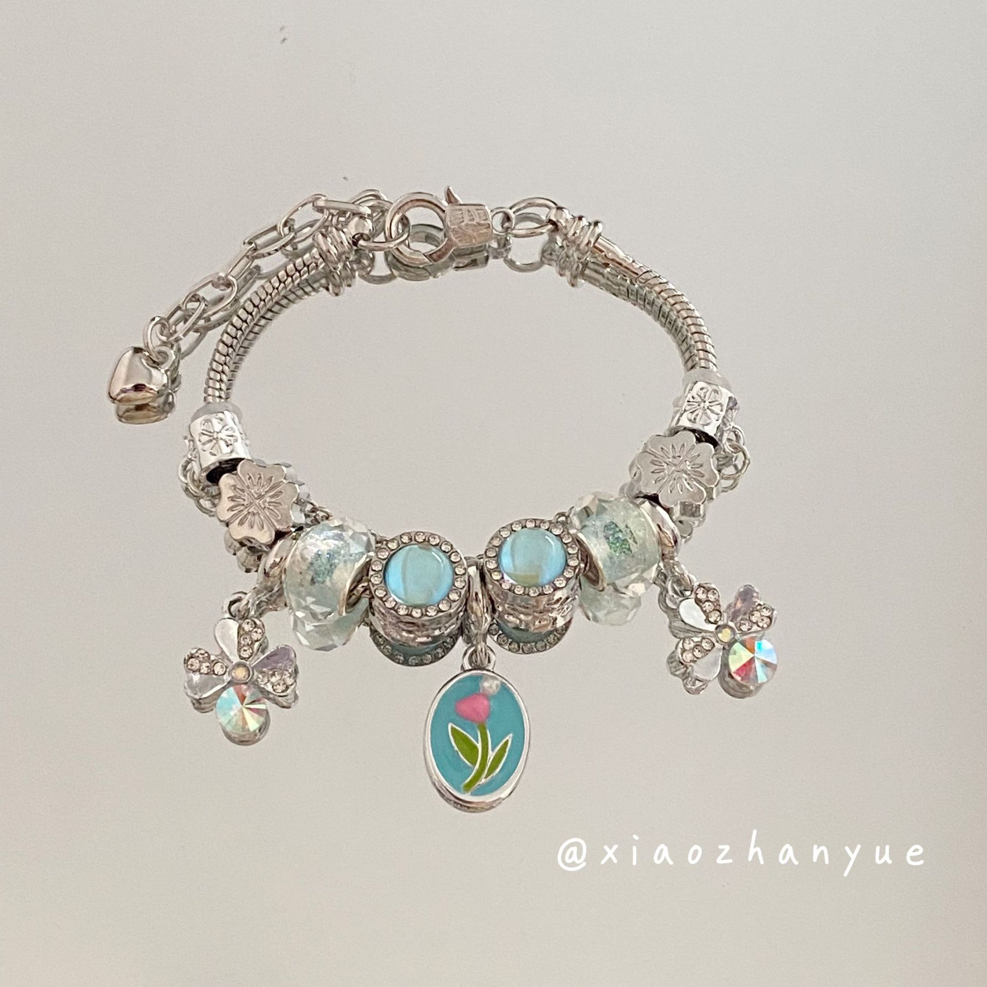 Blue tulip flower bracelet (lobster clasp)