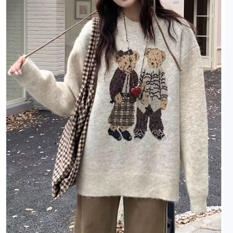 复古韩版卡通小熊提花圆领针织衫女秋季新款宽松套头毛衣女上衣潮