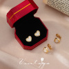 Ear clips from pearl, advanced retro brand earrings, no pierced ears, light luxury style, high-quality style, wholesale