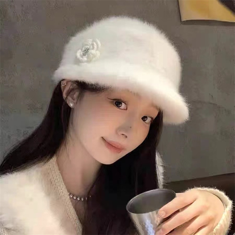 모자 여성 가을, 겨울 플랫 탑 군사 모자 토끼 모피 정점 모자 한국 스타일 캐주얼 패션 다목적 우아한 꽃 해군 모자