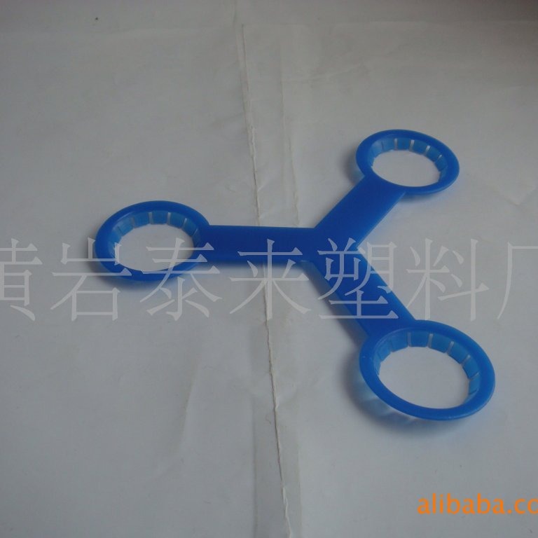 批发塑料可乐瓶三提扣 品质信得过