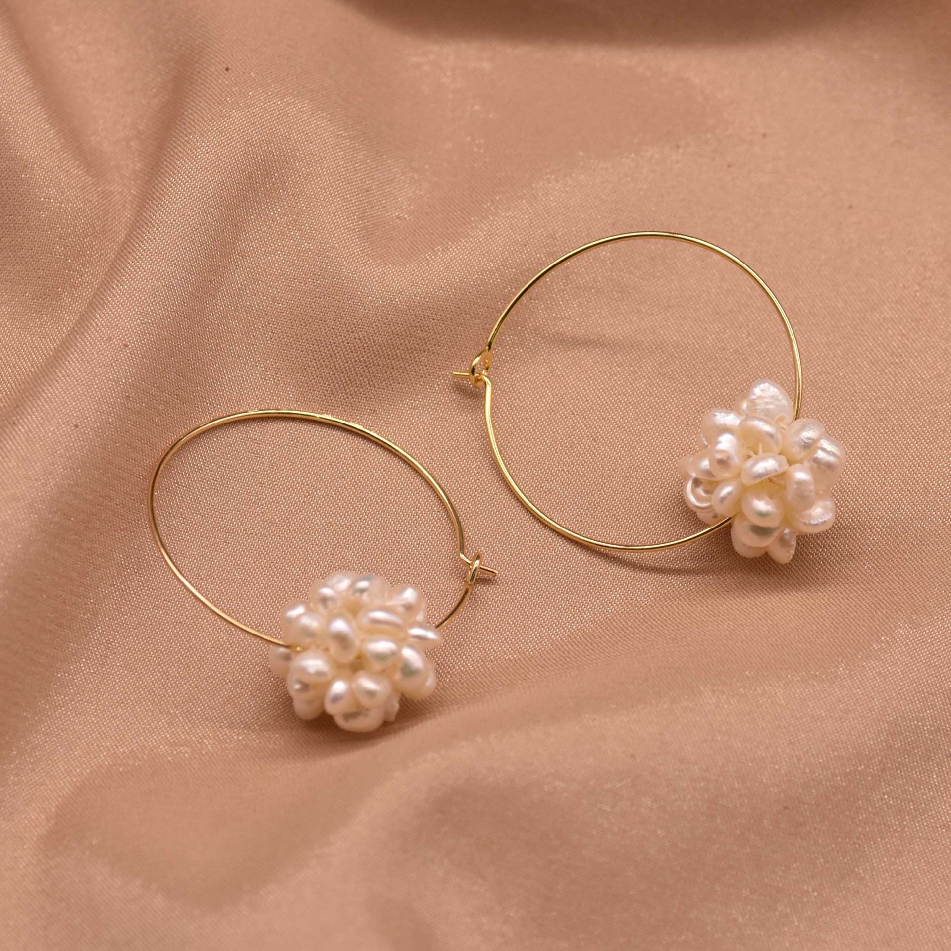 Perla alta sensación barroco perla bucle exagerado pendientes de moda joyas de alta calidad al por mayor natural