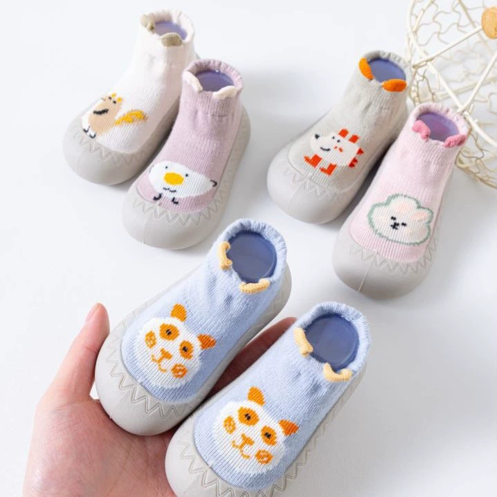 Детские прогулочные туфли для весны и осени, нескользящие детские туфли и носки с резиновой подошвой, водонепроницаемая защита для ног, обувь на плоской подошве для раннего развития детей, предотвращающая падения.