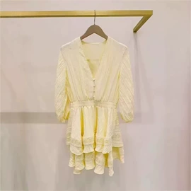 连衣裙;时尚休闲套装;女式衬衫