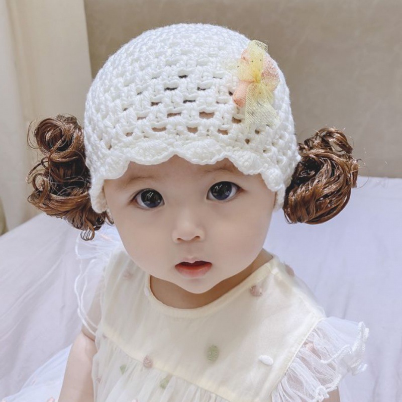 흰색 수제 모자