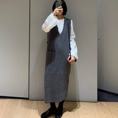 CS女装 羊毛V领无袖连衣裙女 2025年秋季新款通勤裙子1238453003