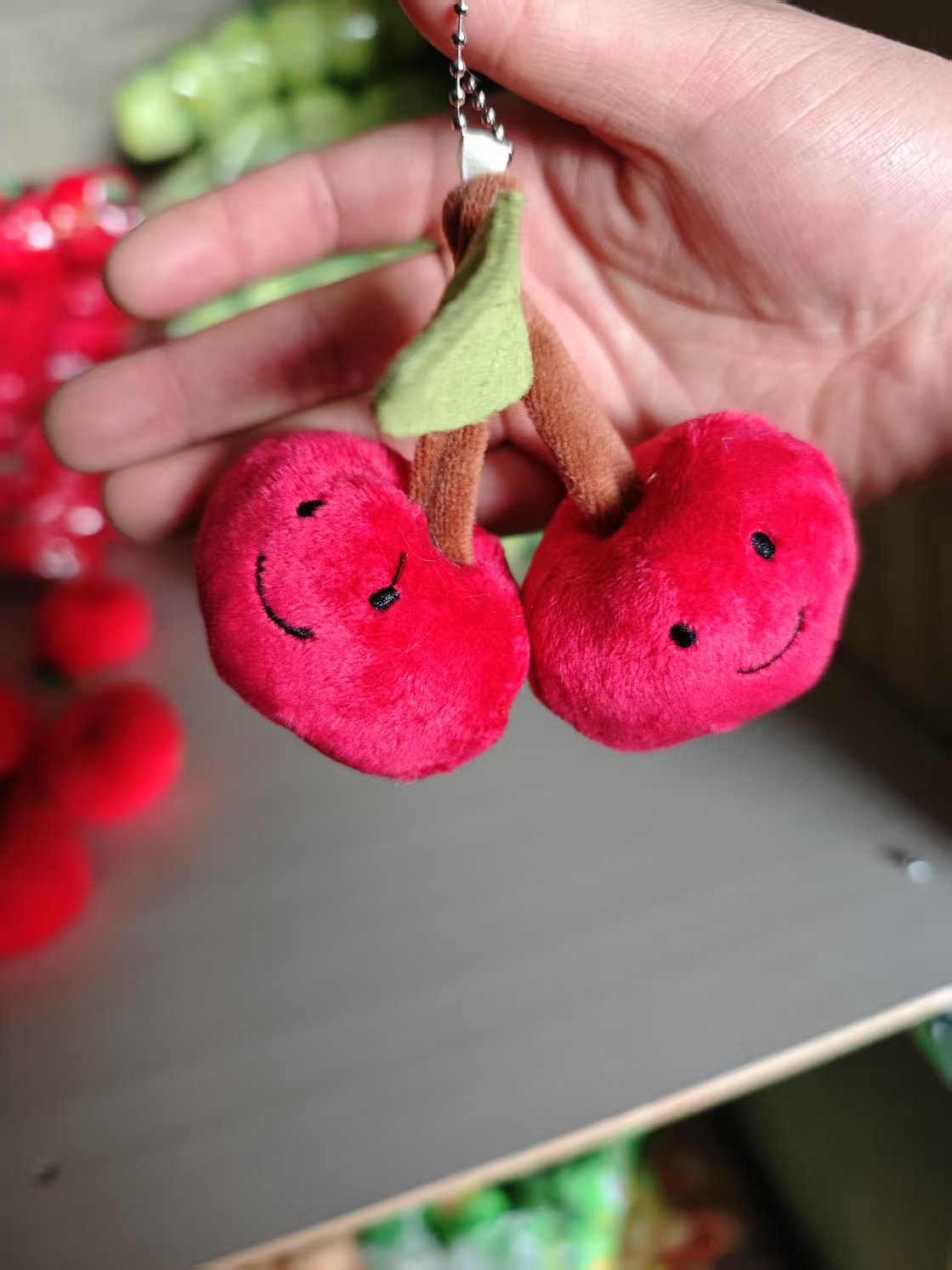 Red fruit y