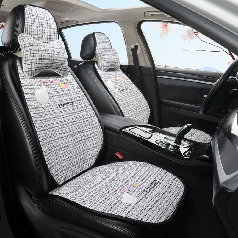 Подушка для автомобильного сиденья, небольшой ароматный стиль, универсальная четырехсезонная подушка для украшения салона автомобиля, подушка для заднего сиденья, набор из трех предметов, подушка для сиденья со вторым пилотом для женщин