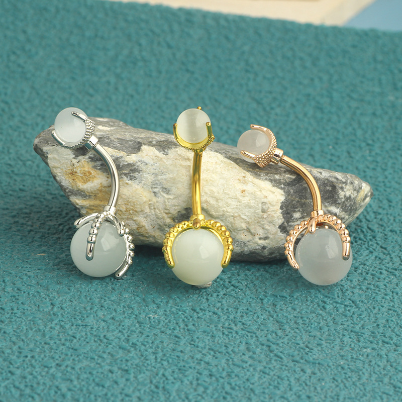 Pointed titanium steel lip stud product view